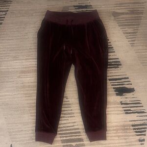 Lululemon Warm Down Jogger Velour- Burgundy Size 10 Like New